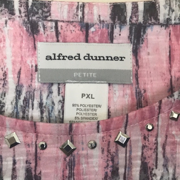 Alfred Dunner NWOT Geometric Pink & Blue Blouse with silver embelishments PXL - Picture 2 of 10
